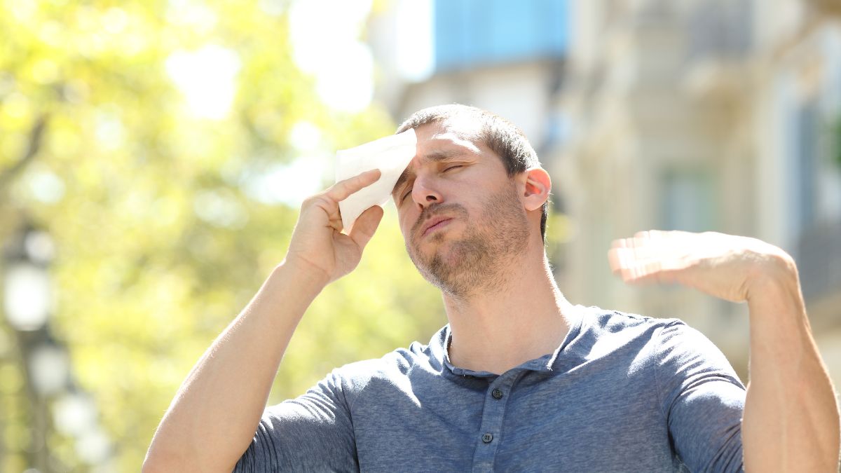 IV Fluids for Dehydration in Urgent Care: Signs You Need Immediate Treatment in NYC Heat